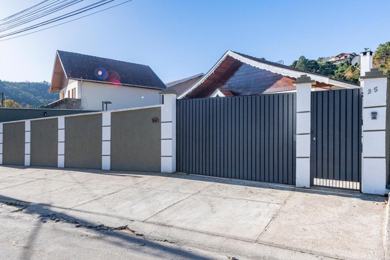 Villa Casa Bem localizada até 10 pessoas Campos Jordão à Campos do Jordão Extérieur photo